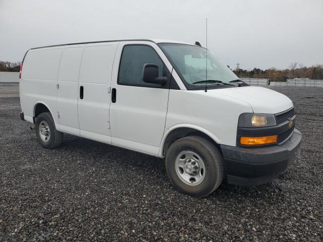 1GCWGAFP7M1211339 - 2021 CHEVROLET EXPRESS G2 WHITE photo 4