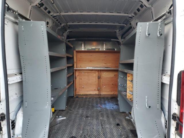 3C6TRVCG5JE137668 - 2018 RAM PROMASTER 2500 HIGH WHITE photo 10