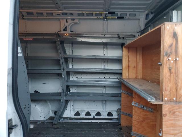 3C6TRVCG5JE137668 - 2018 RAM PROMASTER 2500 HIGH WHITE photo 11