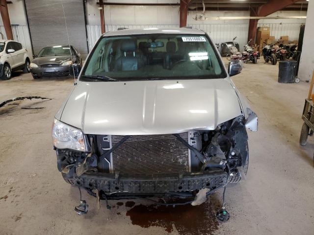 2C4RC1CG1CR314960 - 2012 CHRYSLER TOWN & COU TOURING L SILVER photo 5