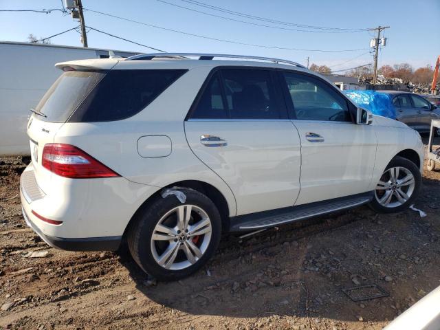 4JGDA5HB8DA115670 - 2013 MERCEDES-BENZ ML 350 4MATIC WHITE photo 3