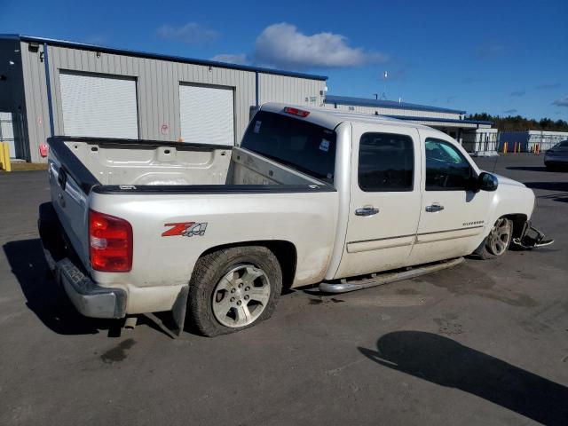 3GCPKSE72CG212358 - 2012 CHEVROLET SILVERADO K1500 LT WHITE photo 3