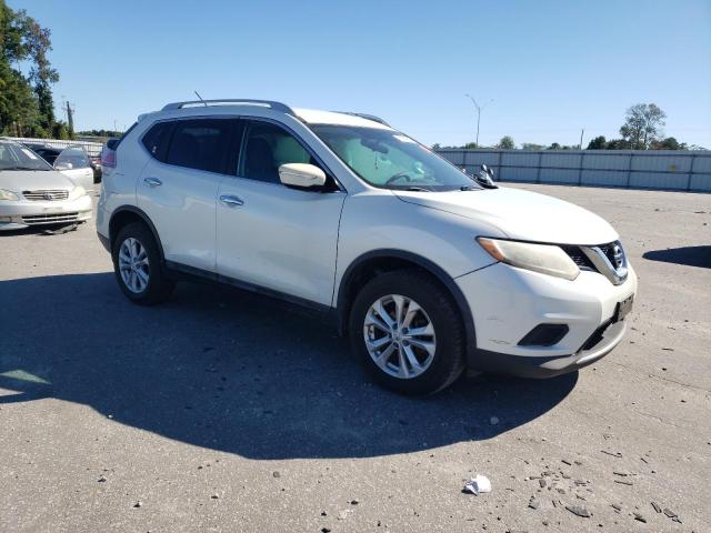 5N1AT2MV8FC799896 - 2015 NISSAN ROGUE S WHITE photo 4