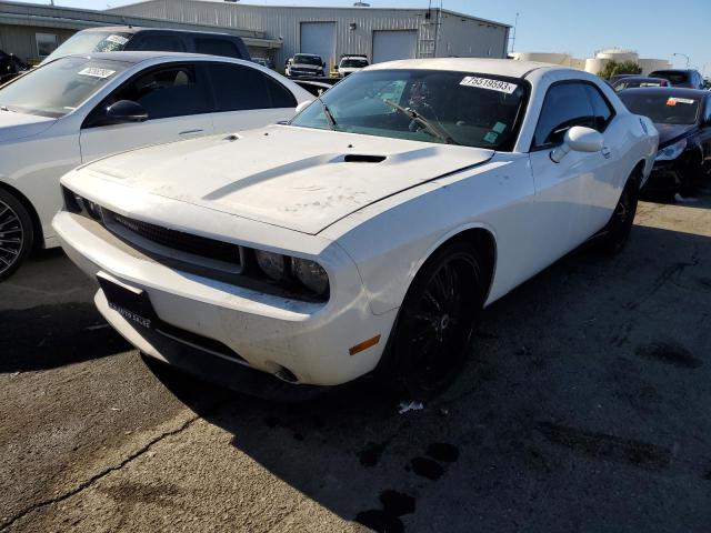 2C3CDYAG8CH118216 - 2012 DODGE CHALLENGER SXT WHITE photo 1