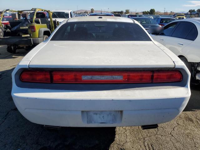 2C3CDYAG8CH118216 - 2012 DODGE CHALLENGER SXT WHITE photo 6