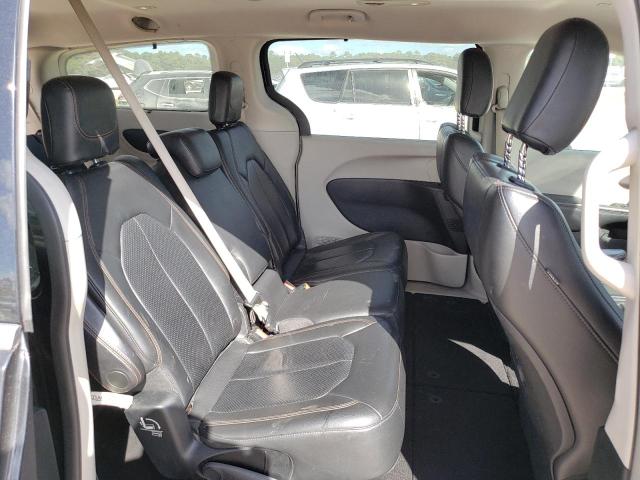 2C4RC1BG1JR292778 - 2018 CHRYSLER PACIFICA TOURING L BLACK photo 11