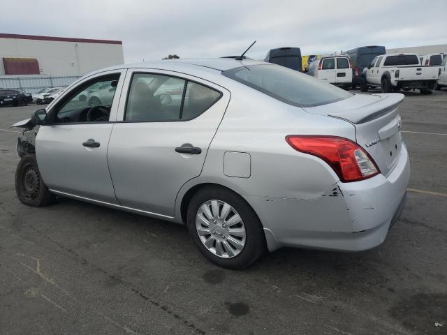 3N1CN7AP3FL831400 - 2015 NISSAN VERSA S SILVER photo 2