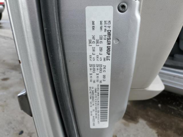 2A4RR5D16AR442215 - 2010 CHRYSLER TOWN & COU TOURING SILVER photo 13