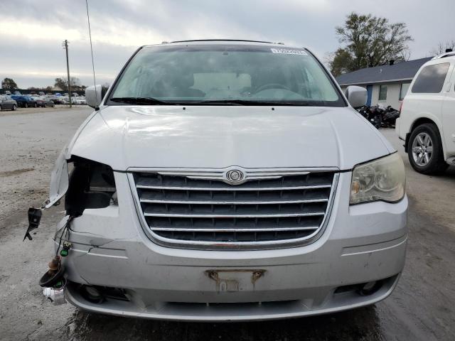 2A4RR5D16AR442215 - 2010 CHRYSLER TOWN & COU TOURING SILVER photo 5