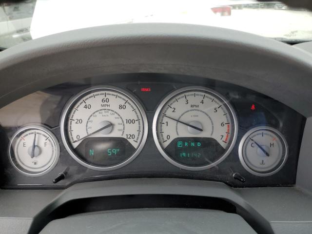 2A4RR5D16AR442215 - 2010 CHRYSLER TOWN & COU TOURING SILVER photo 9