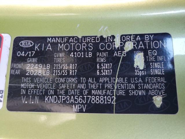 KNDJP3A56J7888192 - 2018 KIA SOUL + GREEN photo 13