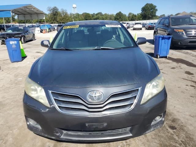 4T1BF3EK1BU195178 - 2011 TOYOTA CAMRY BASE GRAY photo 5