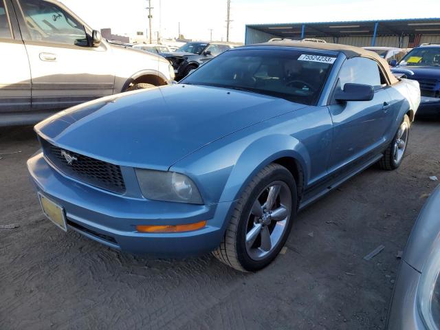 1ZVFT84N955250320 - 2005 FORD MUSTANG BLUE photo 1