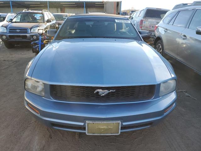 1ZVFT84N955250320 - 2005 FORD MUSTANG BLUE photo 5