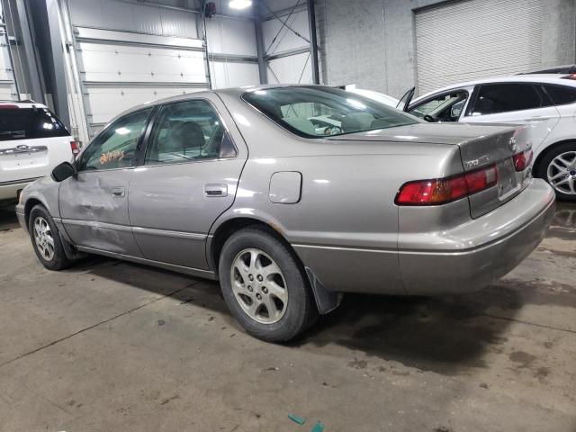 4T1BF28K0WU072936 - 1998 TOYOTA CAMRY CE SILVER photo 2