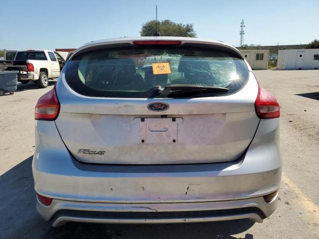 1FADP3K21FL268856 - 2015 FORD FOCUS SE SILVER photo 6