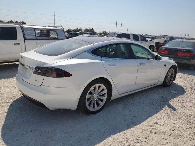 5YJSA1E11HF217499 - 2017 TESLA MODEL S WHITE photo 3
