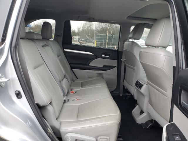 5TDJKRFH1GS299618 - 2016 TOYOTA HIGHLANDER XLE SILVER photo 11
