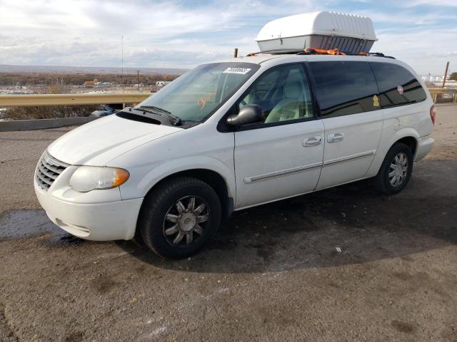 2A4GP54L56R893464 - 2006 CHRYSLER TOWN & COU TOURING WHITE photo 1