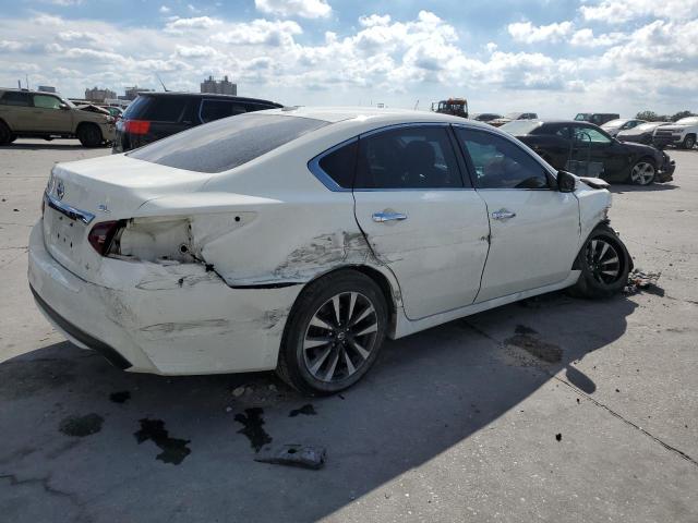 1N4AL3AP8JC169598 - 2018 NISSAN ALTIMA 2.5 WHITE photo 3