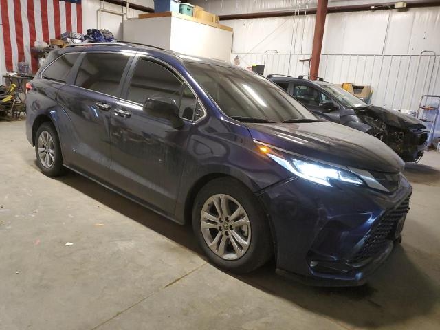 5TDDSKFC7NS062413 - 2022 TOYOTA SIENNA XSE BLUE photo 4