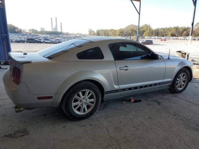 1ZVFT80N575321490 - 2007 FORD MUSTANG SILVER photo 3