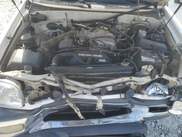 5TBRN341X2S286185 - 2002 TOYOTA TUNDRA ACCESS CAB SR5 WHITE photo 11