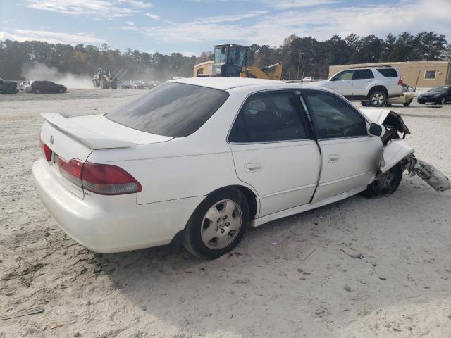 1HGCG16532A078238 - 2002 HONDA ACCORD EX WHITE photo 3