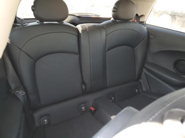 WMWXP5C59J3C65319 - 2018 MINI COOPER BLACK photo 11