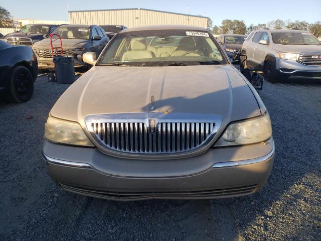 1LNHM81W74Y633171 - 2004 LINCOLN TOWN CAR EXECUTIVE Gold Foto 5