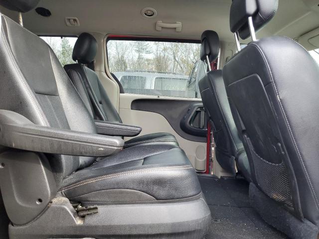 2C4RC1CG2FR662710 - 2015 CHRYSLER TOWN & COU TOURING L RED photo 11