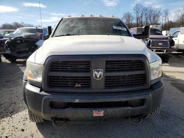 3C7WDMEL6CG179284 - 2012 DODGE RAM 5500 ST WHITE photo 5