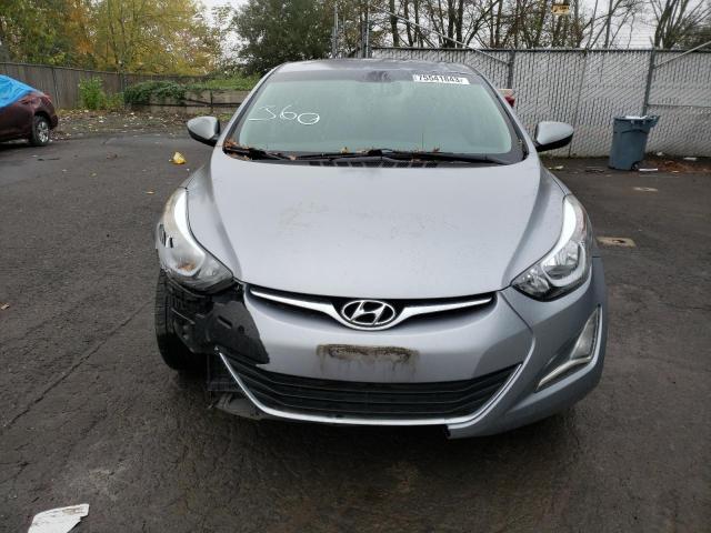 5NPDH4AEXFH631068 - 2015 HYUNDAI ELANTRA SE SILVER photo 5