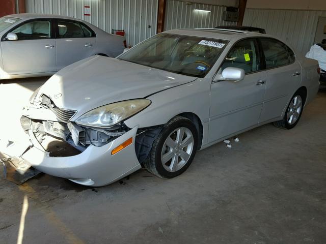 JTHBA30G555072163 - 2005 LEXUS ES 330 WHITE photo 2