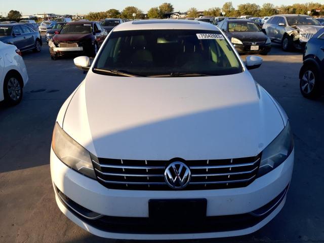 1VWBN7A30EC069978 - 2014 VOLKSWAGEN PASSAT SE WHITE photo 5