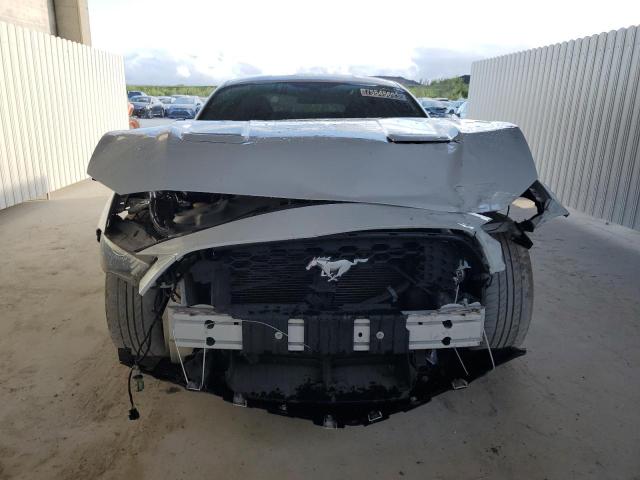 1FA6P8TH3J5115725 - 2018 FORD MUSTANG WHITE photo 5
