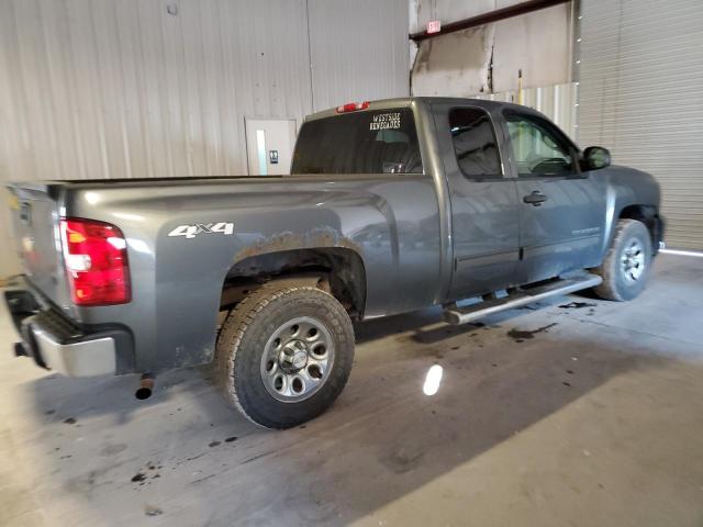 1GCRKREA8BZ220573 - 2011 CHEVROLET SILVERADO K1500 LS GRAY photo 3