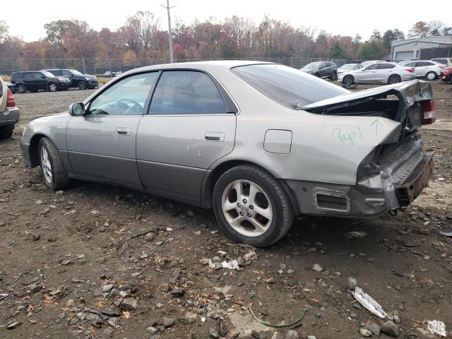 JT8BF28G5Y0268184 - 2000 LEXUS ES 300 GRAY photo 2