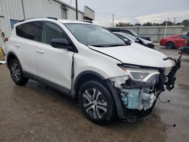 JTMZFREV6JJ207230 - 2018 TOYOTA RAV4 LE WHITE photo 4