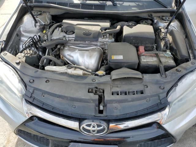 4T1BF1FK4FU111038 - 2015 TOYOTA CAMRY LE SILVER photo 11