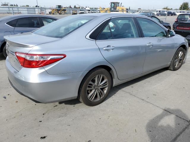 4T1BF1FK4FU111038 - 2015 TOYOTA CAMRY LE SILVER photo 3