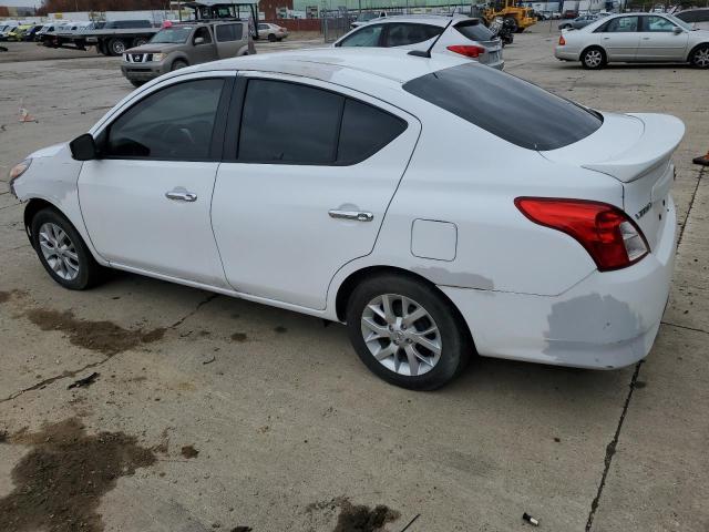 3N1CN7AP2JL873694 - 2018 NISSAN VERSA S WHITE photo 2