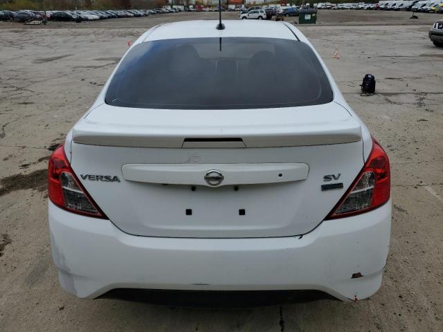 3N1CN7AP2JL873694 - 2018 NISSAN VERSA S WHITE photo 6