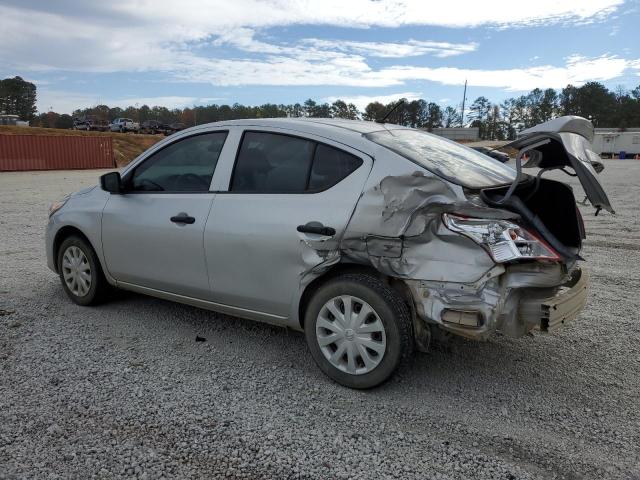 3N1CN7APXKL877445 - 2019 NISSAN VERSA S SILVER photo 2