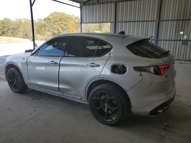 ZASPAKEV8L7C99624 - 2020 ALFA ROMEO STELVIO QUADRIFOGLIO SILVER photo 2