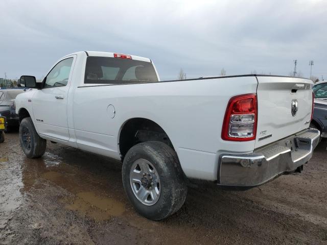 3C7WR5BJ5KG565333 - 2019 RAM 2500 BIG HORN WHITE photo 2