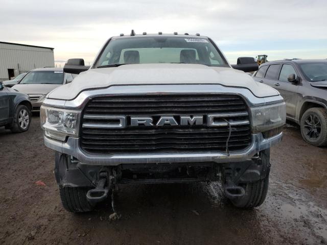 3C7WR5BJ5KG565333 - 2019 RAM 2500 BIG HORN WHITE photo 5