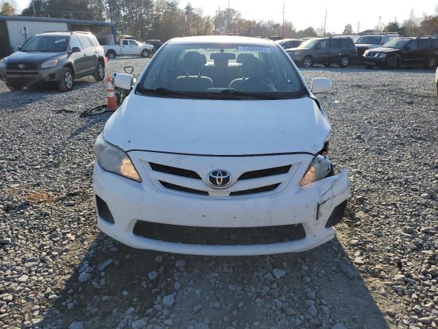 2T1BU4EE8BC696060 - 2011 TOYOTA COROLLA BASE WHITE photo 5