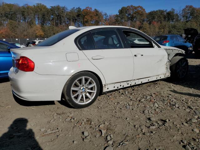 WBAPH7C53BE683337 - 2011 BMW 328 I WHITE photo 3