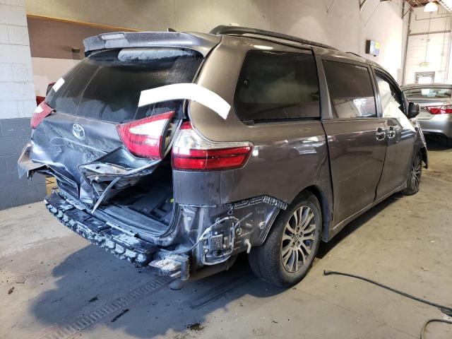 5TDYZ3DC8KS002948 - 2019 TOYOTA SIENNA XLE GRAY photo 3